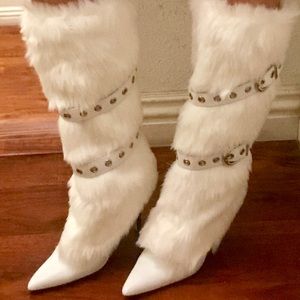 Colin Stuart Faux Fur Boots 7.5